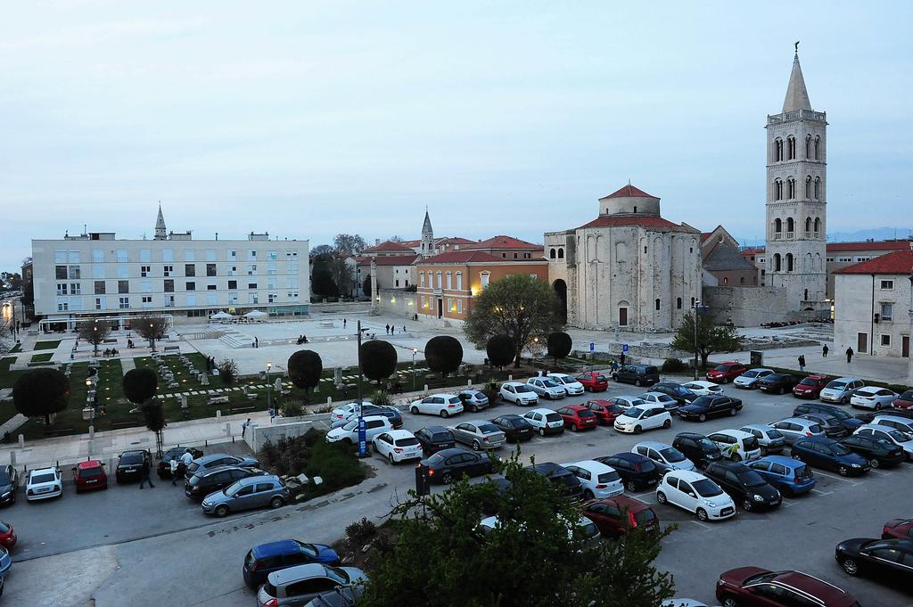 Apartment Town Center